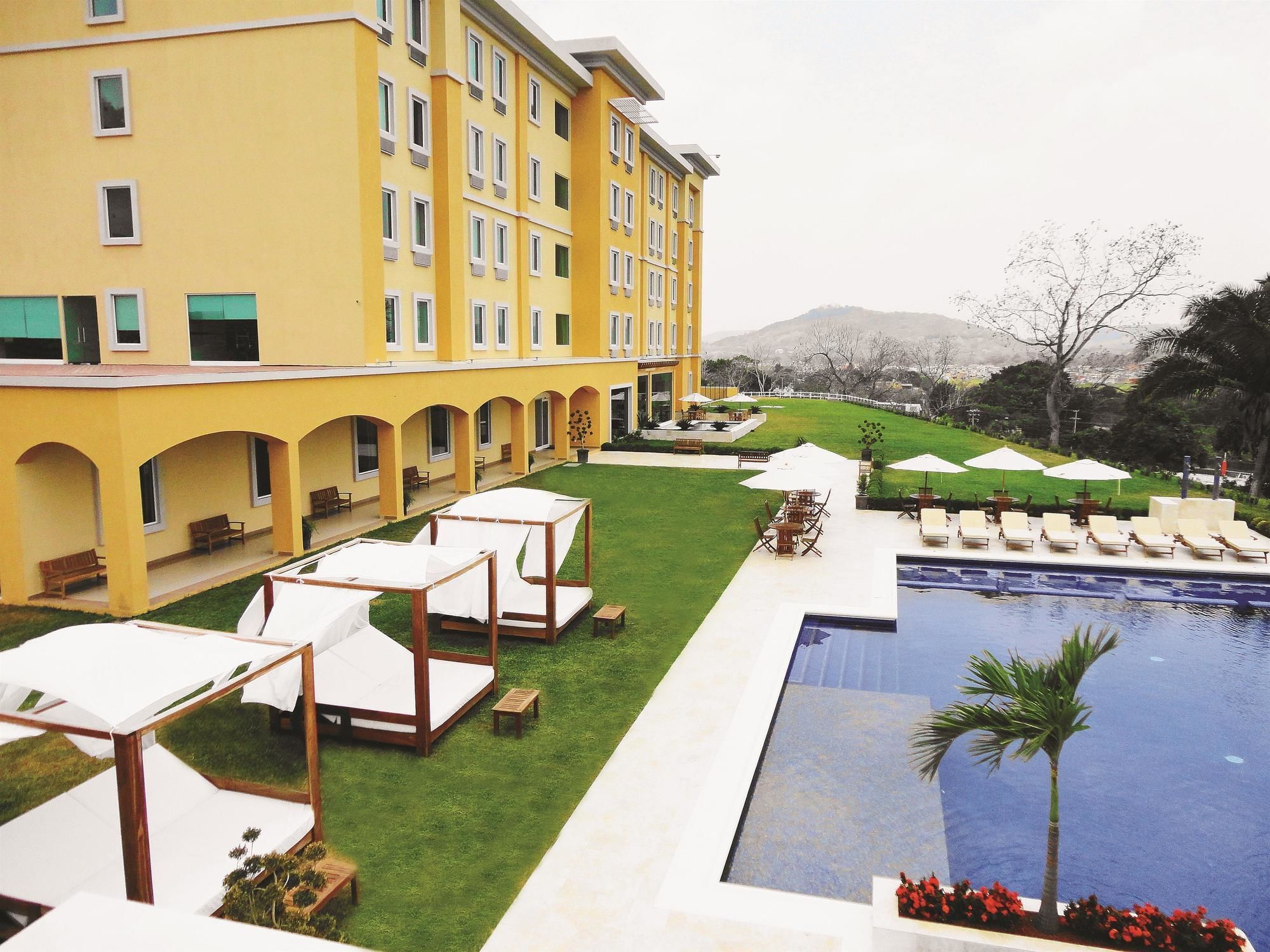 La Quinta By Wyndham Poza Rica Otel Dış mekan fotoğraf